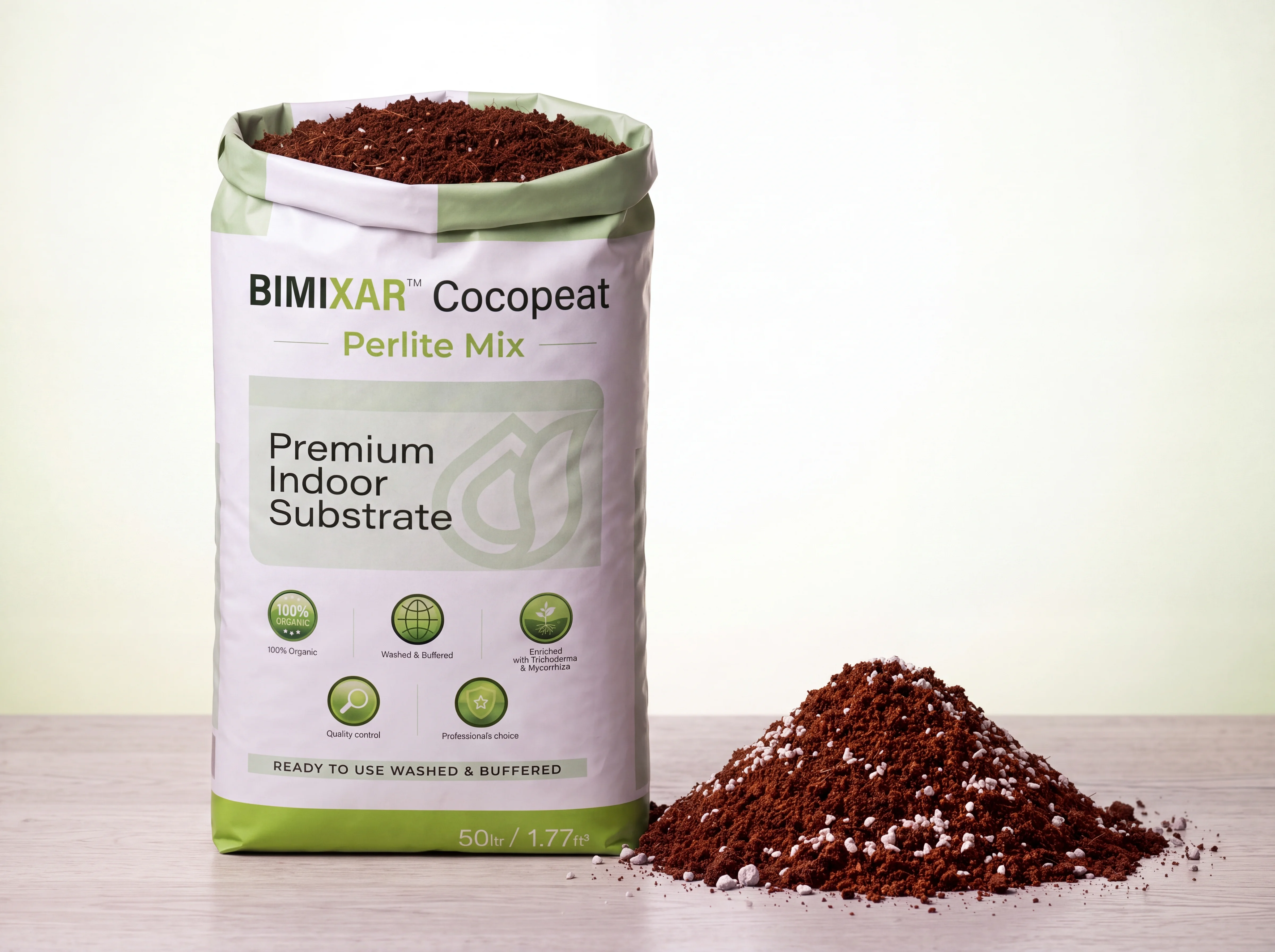 Открытый мешок BIMIXAR Cocopeat Perlite Mix и горка смеси кокоса с перлитом